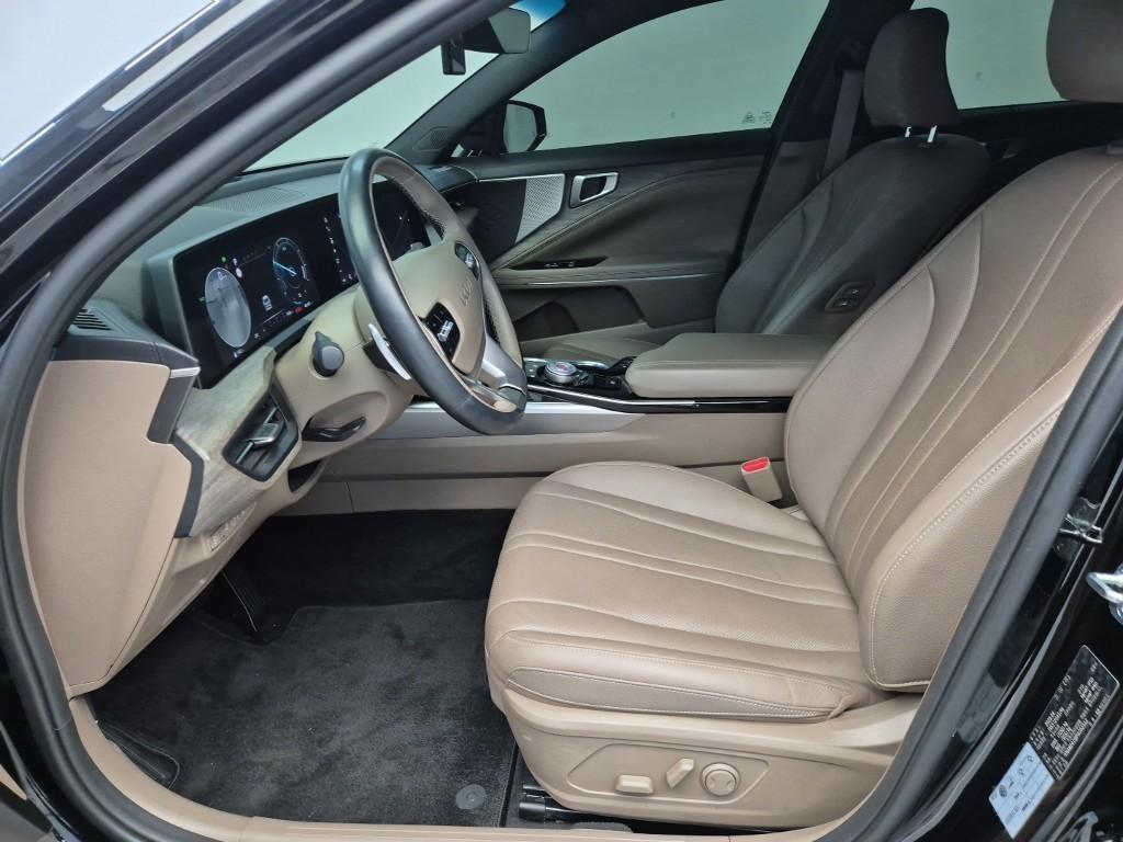 KIA K8 - Vista 10