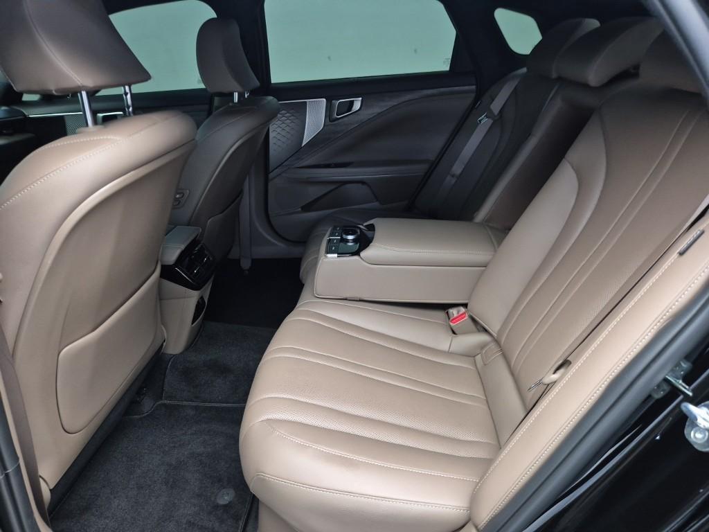 KIA K8 - Vista 11