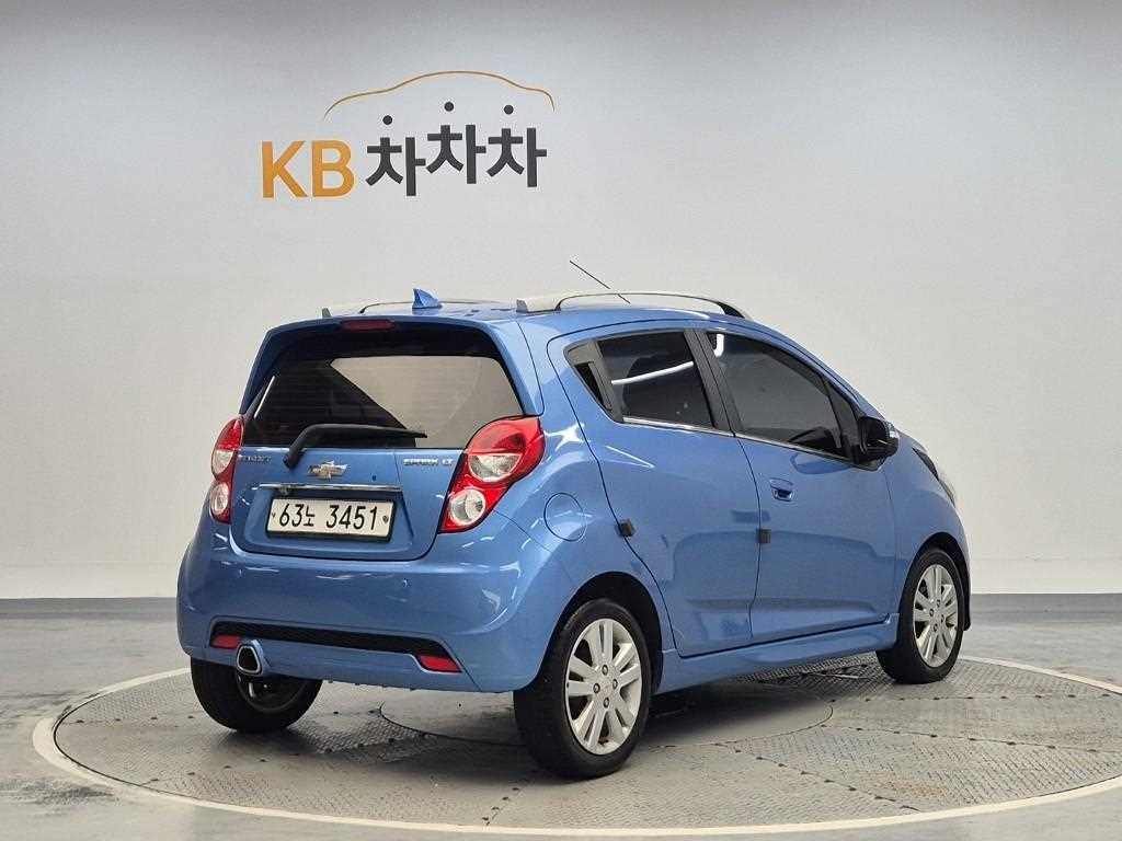 Chevrolet Spark - Vista 3