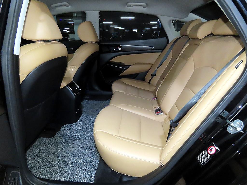 KIA K7 - Vista 7