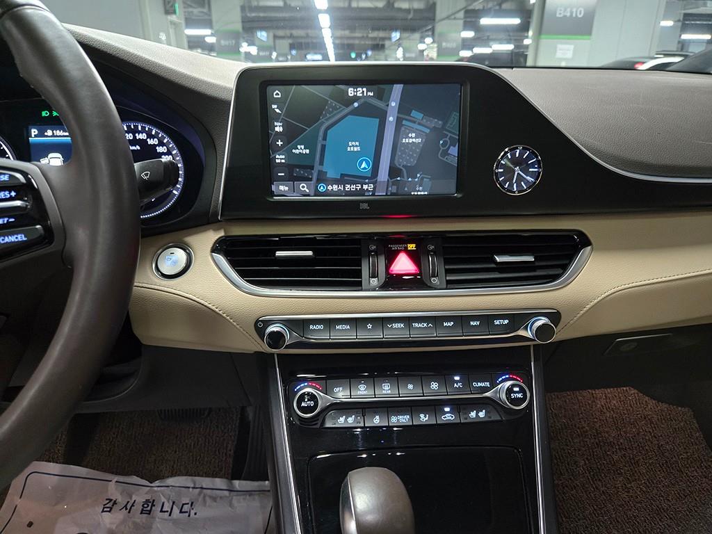 HYUNDAI Grandeur - Vista 10