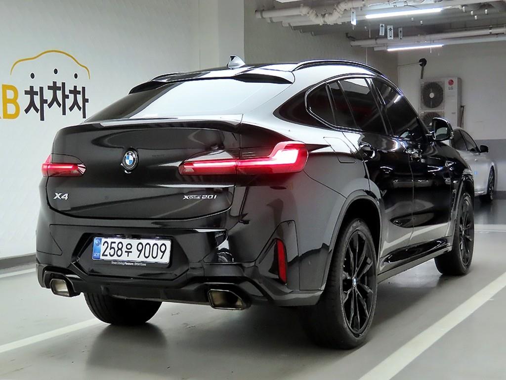 BMW X4 - Vista 4