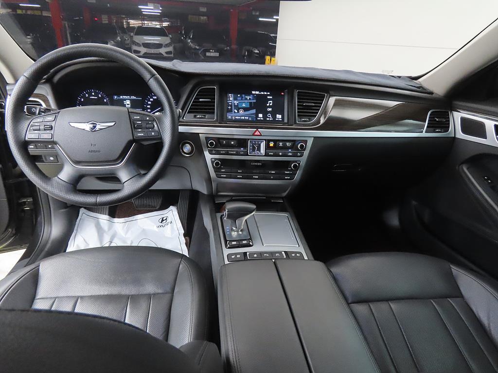 Genesis G80 - Vista 7