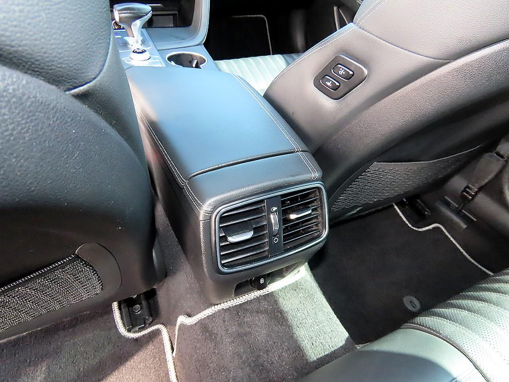 Genesis G70 2019 Negro - Importación desde Corea - HF Imports Iquique - Foto 17