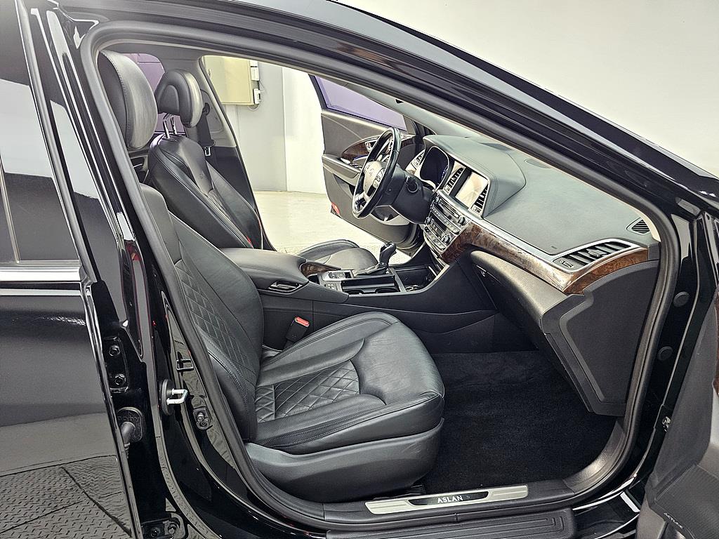 HYUNDAI Aslan - Vista 11