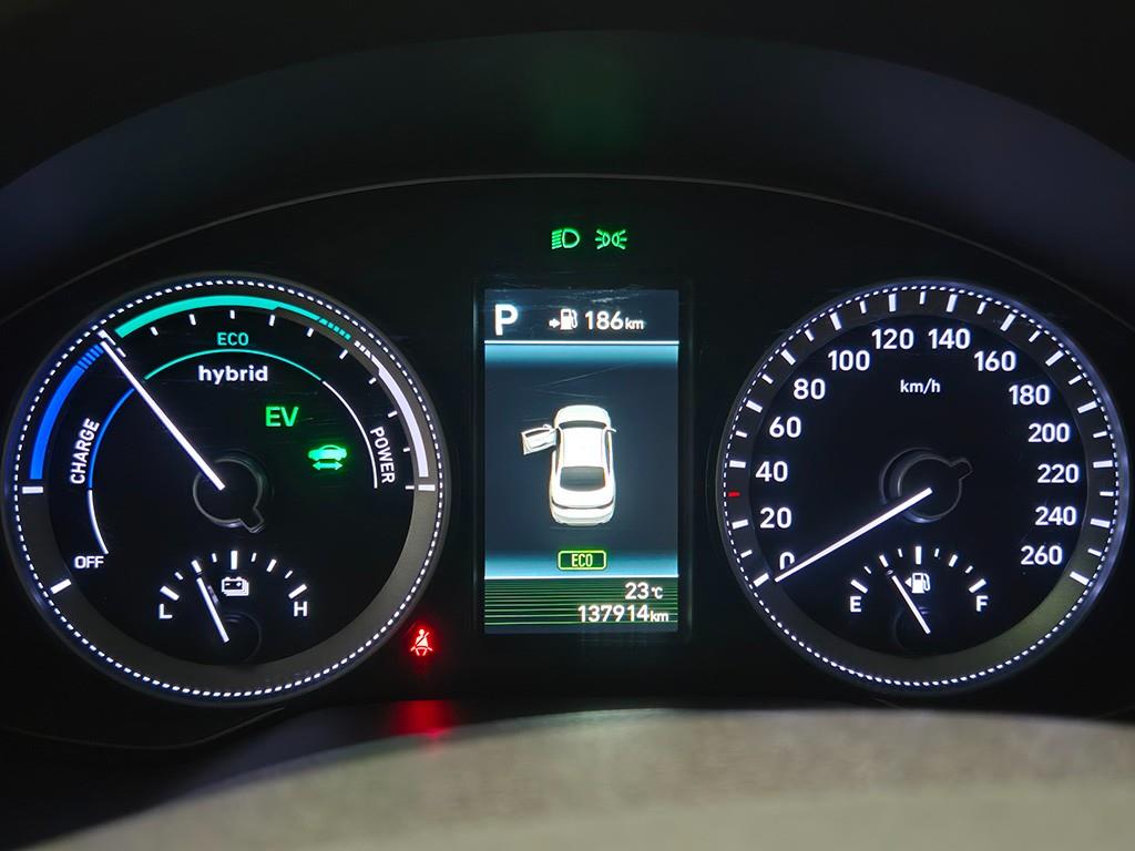 HYUNDAI Grandeur - Vista 8