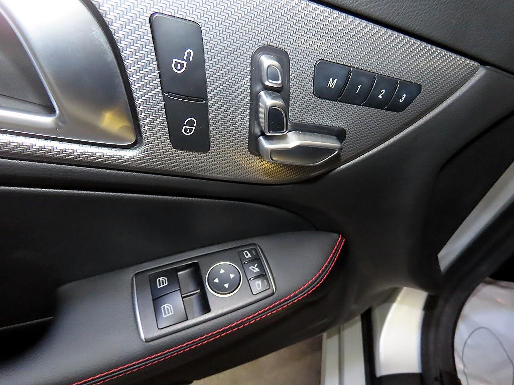 Mercedes Benz SLC Class 2019 Plateado - Importación desde Corea - HF Imports Iquique - Foto 13