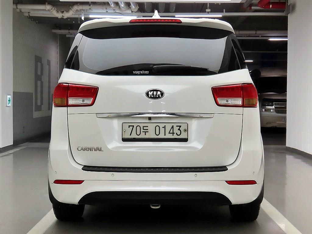 KIA Carnival - Vista 4