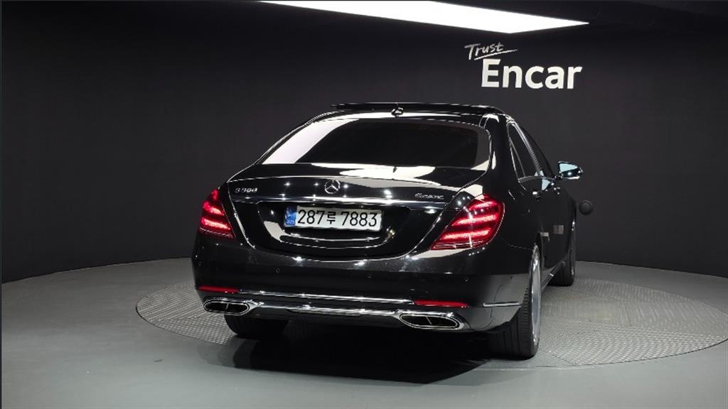 Mercedes Benz S Class - Vista 5