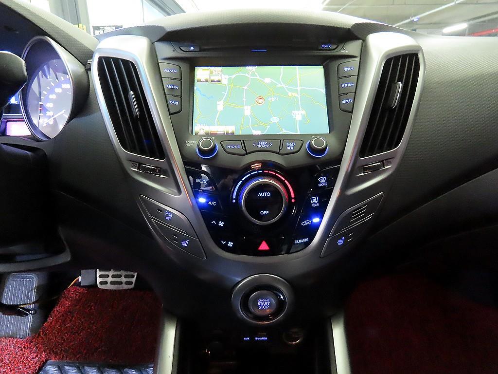 HYUNDAI Veloster - Vista 11