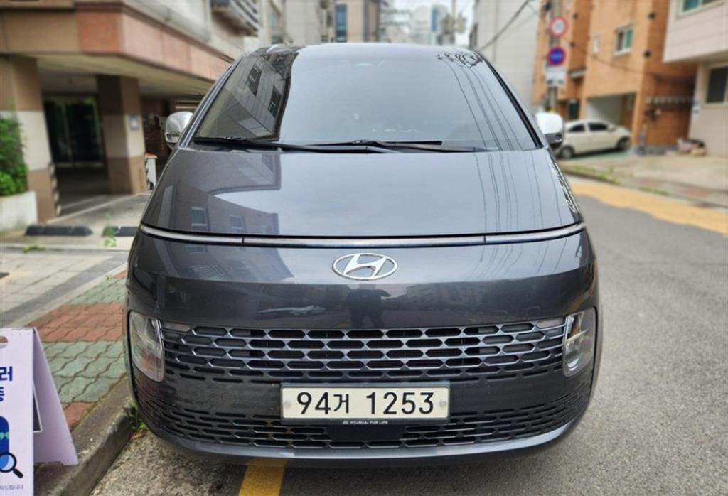 HYUNDAI Staria 2022 Gris - Importación desde Corea - HF Imports Iquique - Foto 1