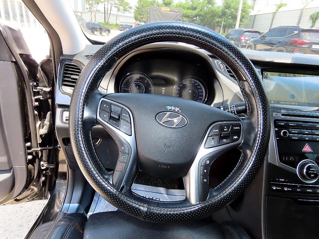 HYUNDAI Grandeur - Vista 8