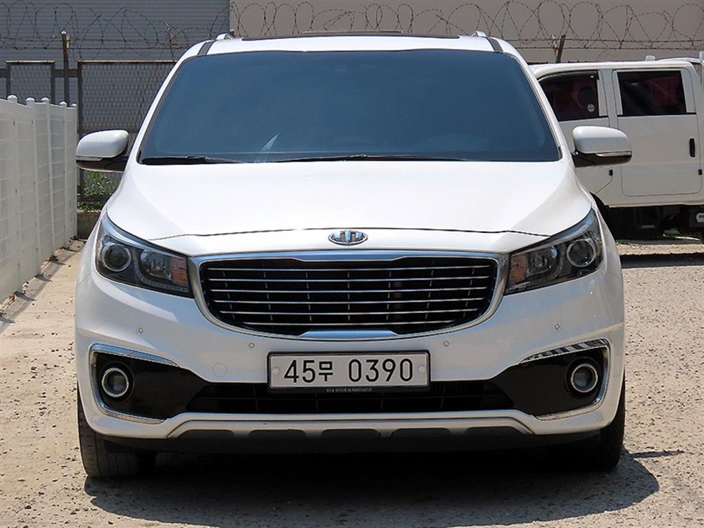 KIA Carnival 2016 Blanco - Importación desde Corea - HF Imports Iquique - Foto 1