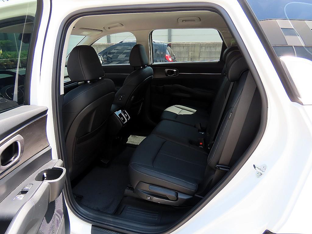 KIA Sorento - Vista 6