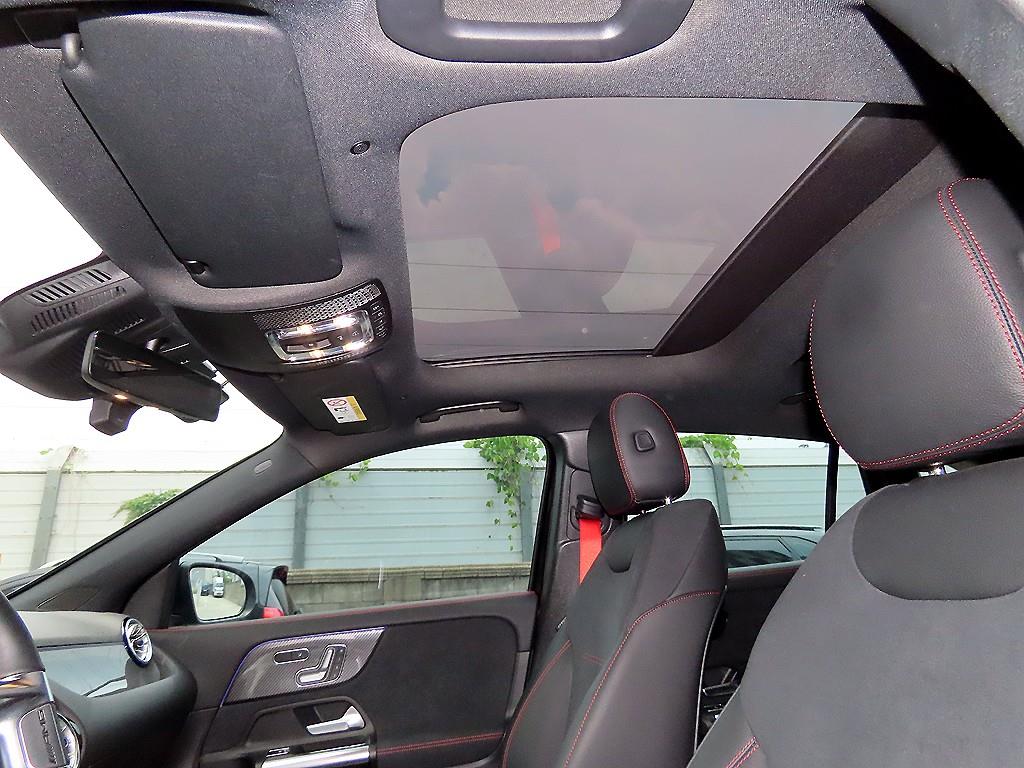 Mercedes Benz GLA Class 2022 Negro - Importación desde Corea - HF Imports Iquique - Foto 17