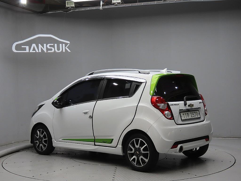 Chevrolet Spark - Vista 5