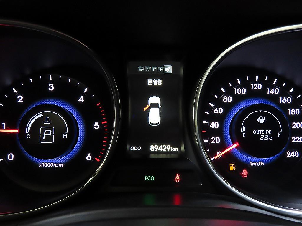 HYUNDAI Maxcruz - Vista 9
