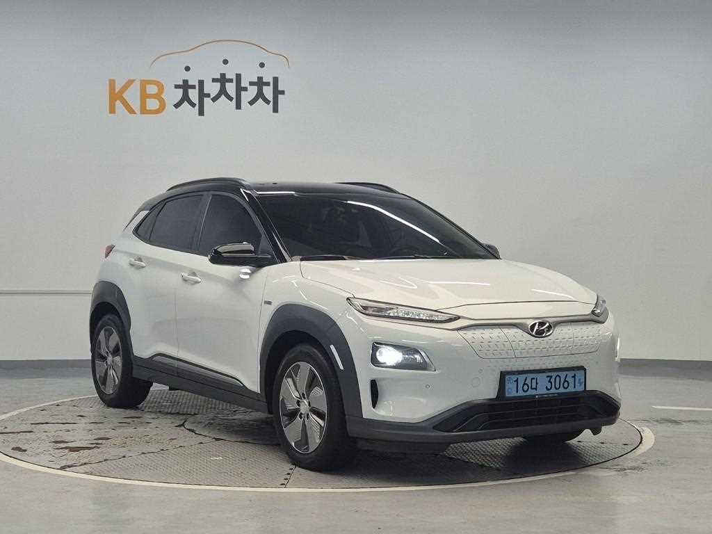 HYUNDAI Kona - Vista 4