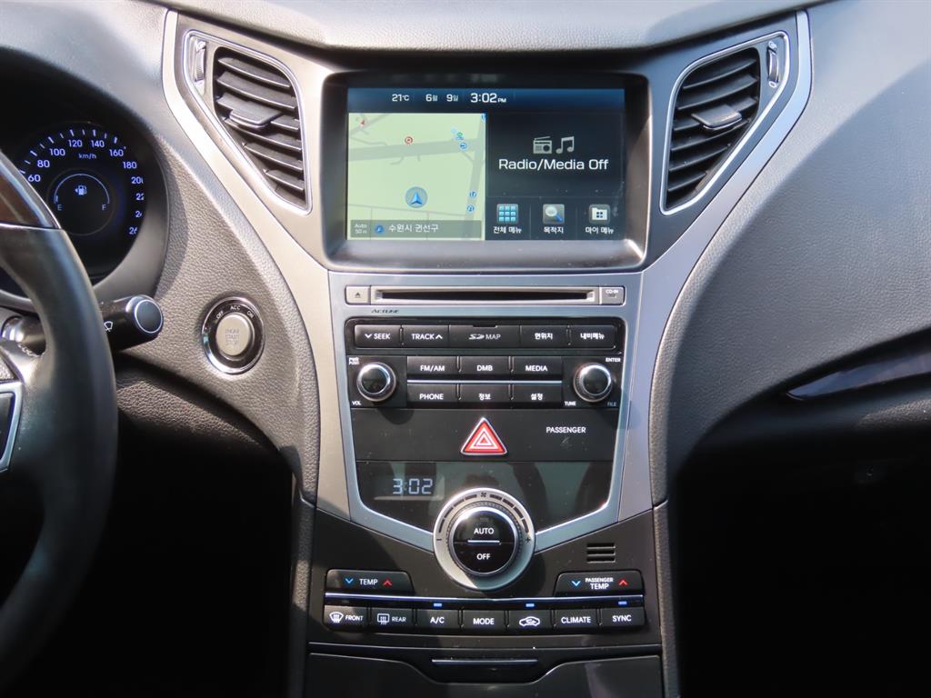HYUNDAI Grandeur 2017 Blanco - Importación desde Corea - HF Imports Iquique - Foto 10