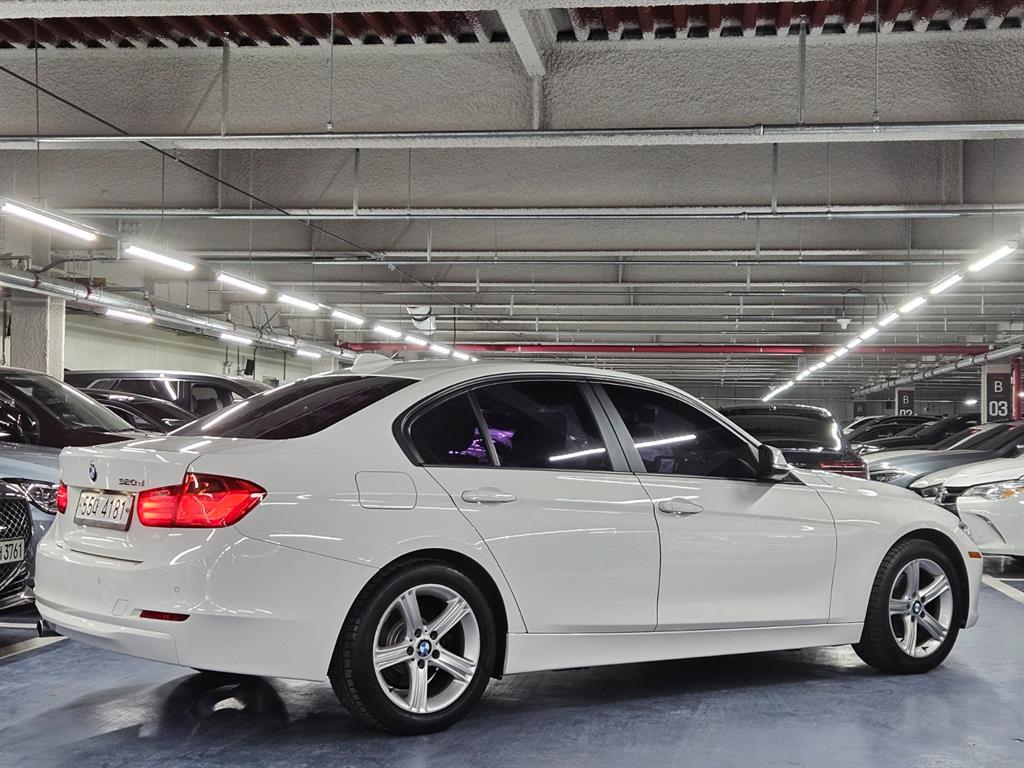 BMW 3 series - Vista 3