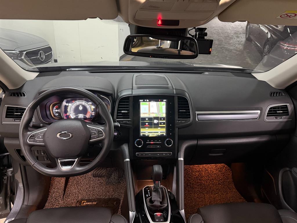 SAMSUNG QM6 - Vista 8