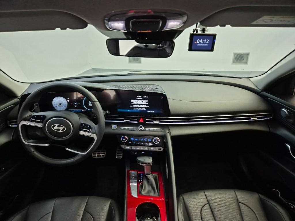 HYUNDAI Avante - Vista 7