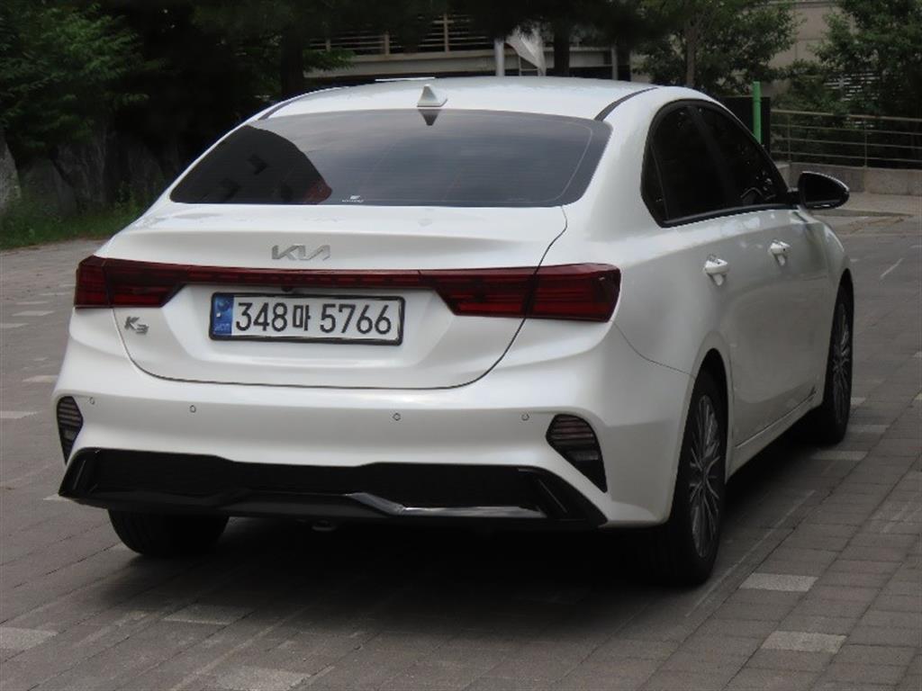 KIA K3 - Vista 5