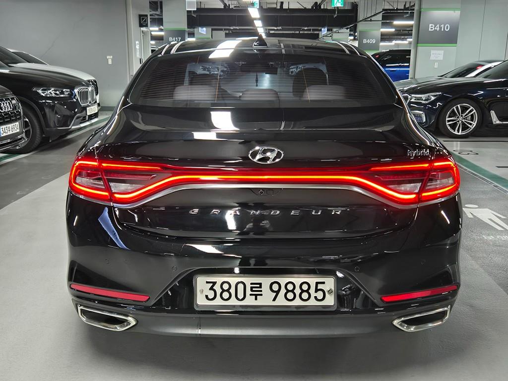 HYUNDAI Grandeur - Vista 4