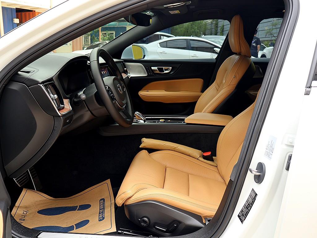 Volvo S60 2025 Blanco - Importación desde Corea - HF Imports Iquique - Foto 11