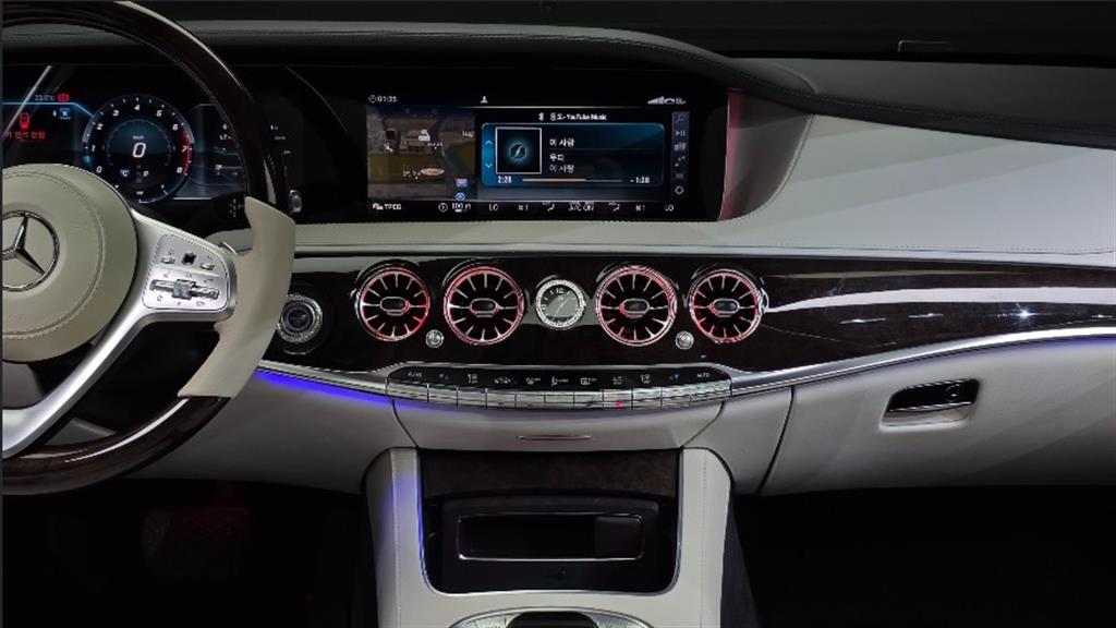 Mercedes Benz S Class - Vista 12