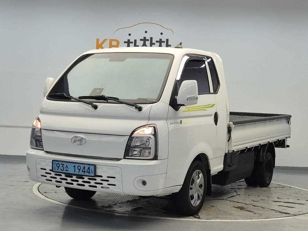 Small Truck Cargo (small) 2022 Blanco - Importación desde Corea - HF Imports Iquique - Foto 1