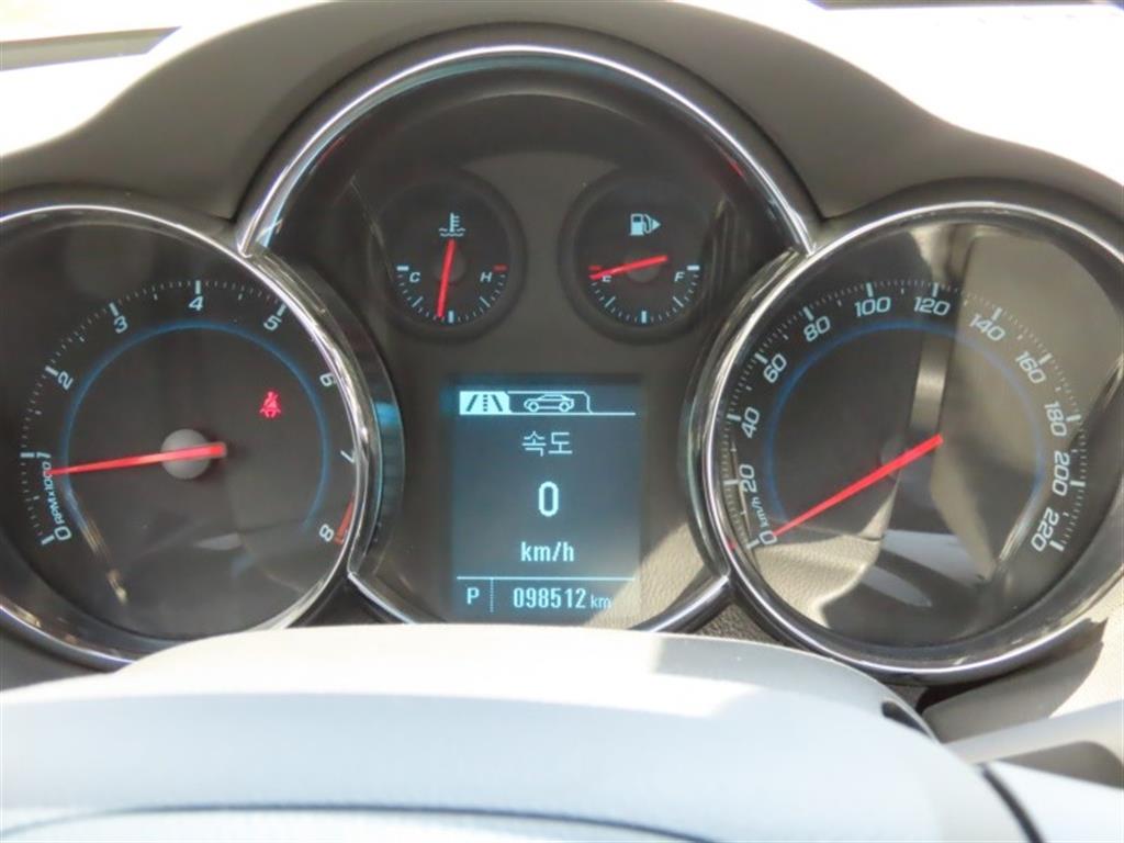 Chevrolet Cruise - Vista 9