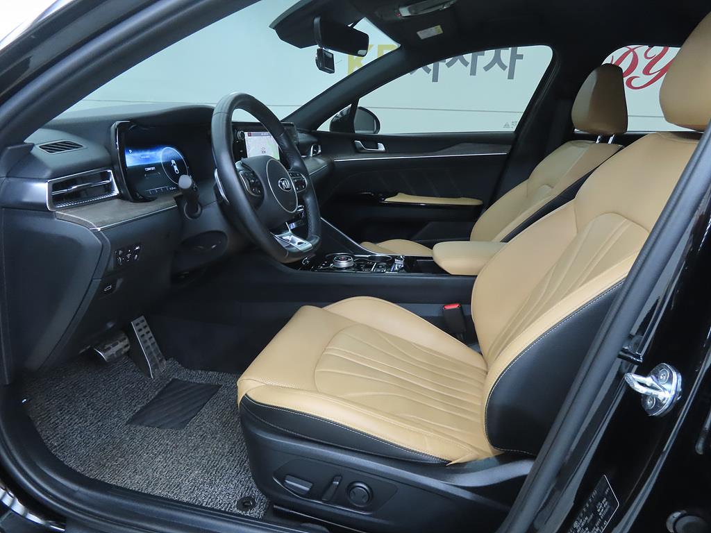 KIA K5 - Vista 5