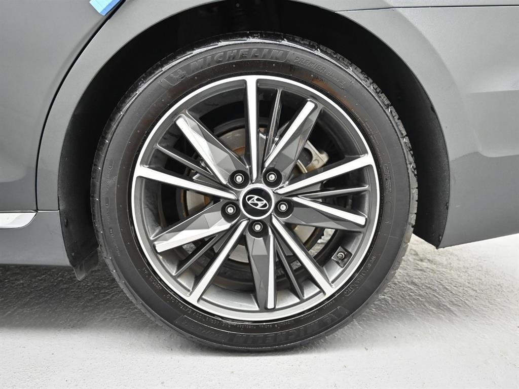 HYUNDAI Grandeur - Vista 5