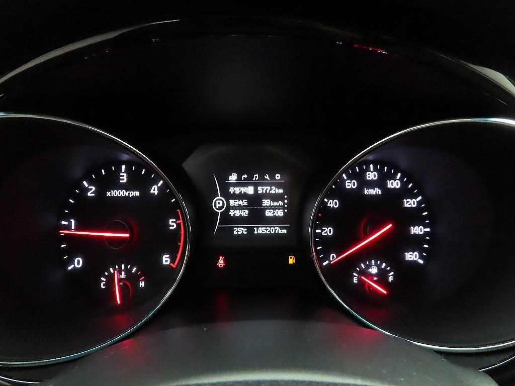 KIA Carnival - Vista 6