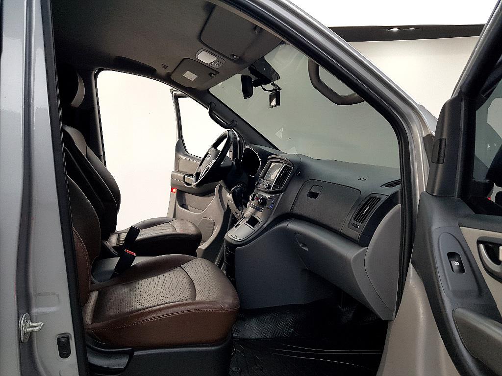 HYUNDAI Starex 2019 Gris - Importación desde Corea - HF Imports Iquique - Foto 15