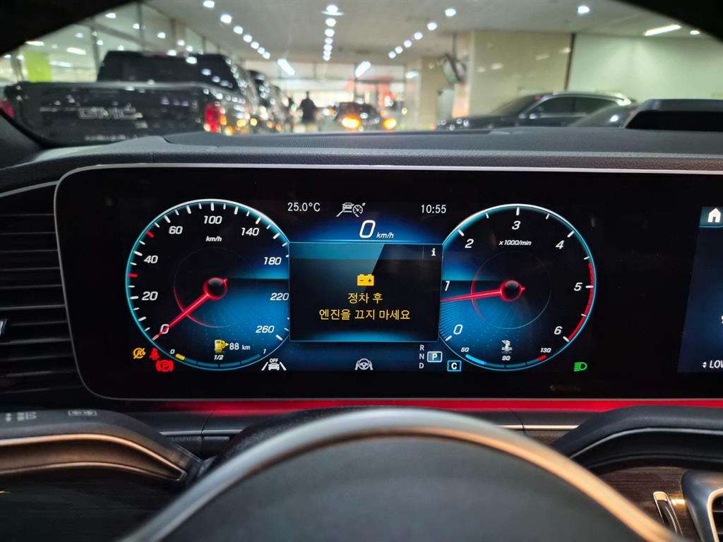 Mercedes Benz GLE Class - Vista 5