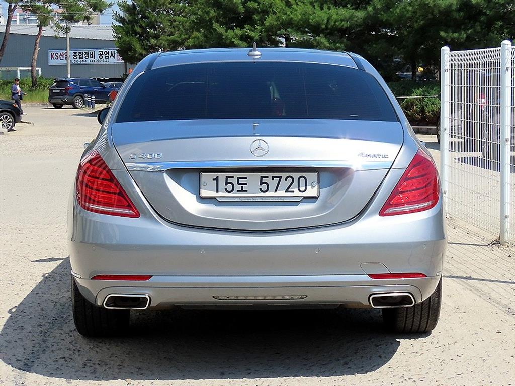 Mercedes Benz S Class - Vista 4