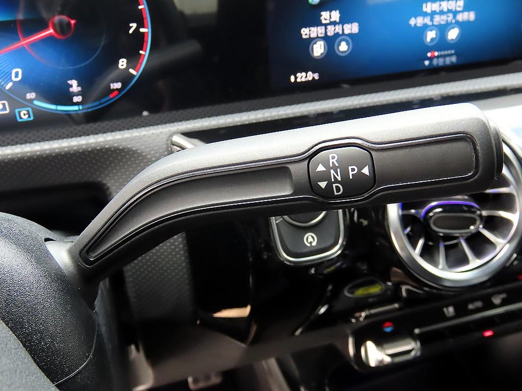 Mercedes Benz CLA Class - Vista 10
