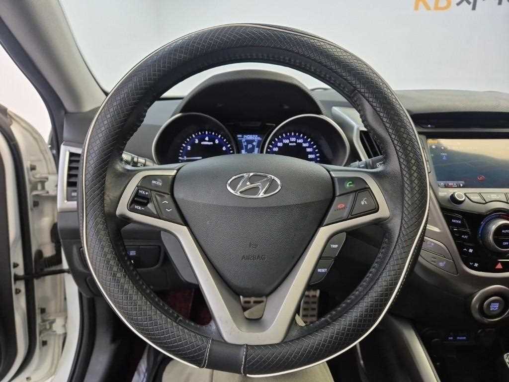 HYUNDAI Veloster - Vista 9