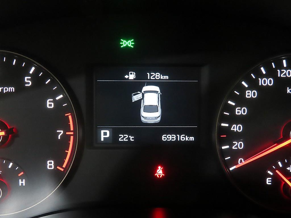 KIA K7 - Vista 9