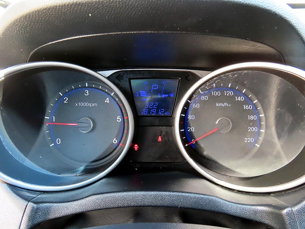 HYUNDAI Tucson - Vista 9