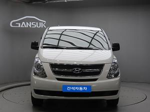 HYUNDAI Starex - Vista 2