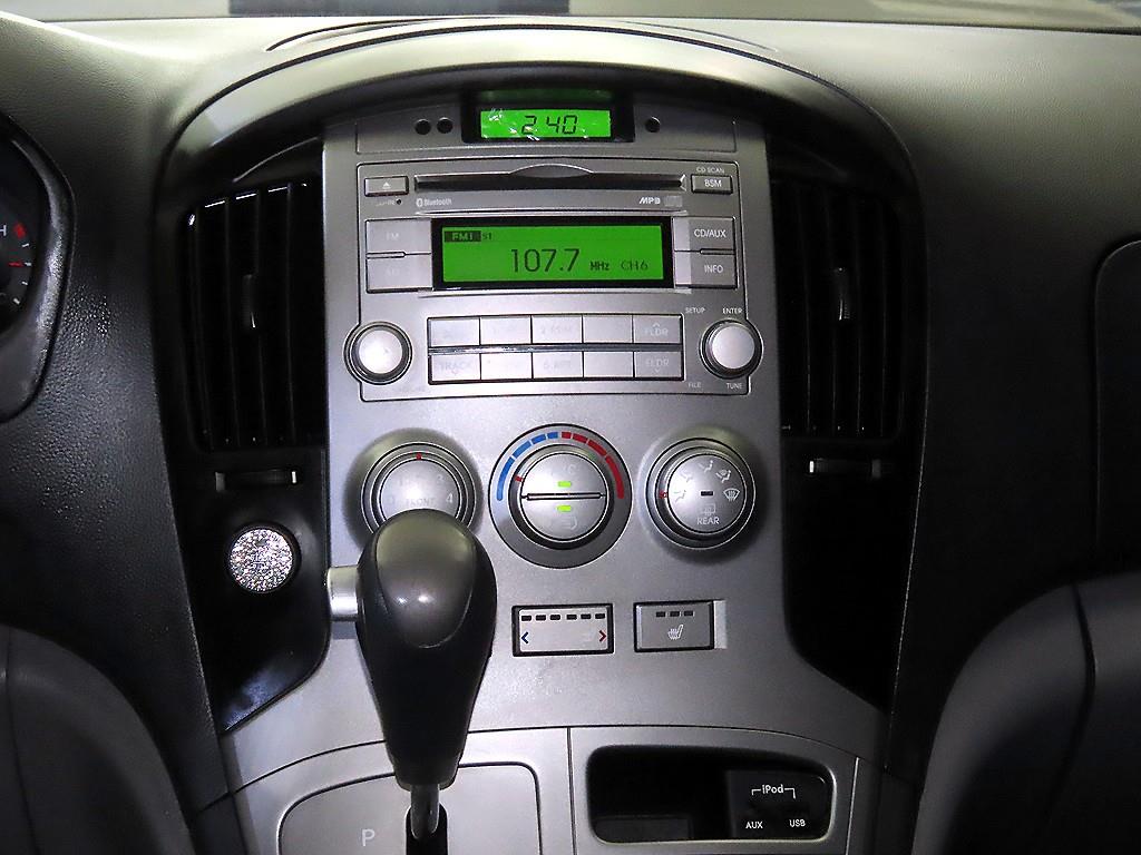 HYUNDAI Starex - Vista 11
