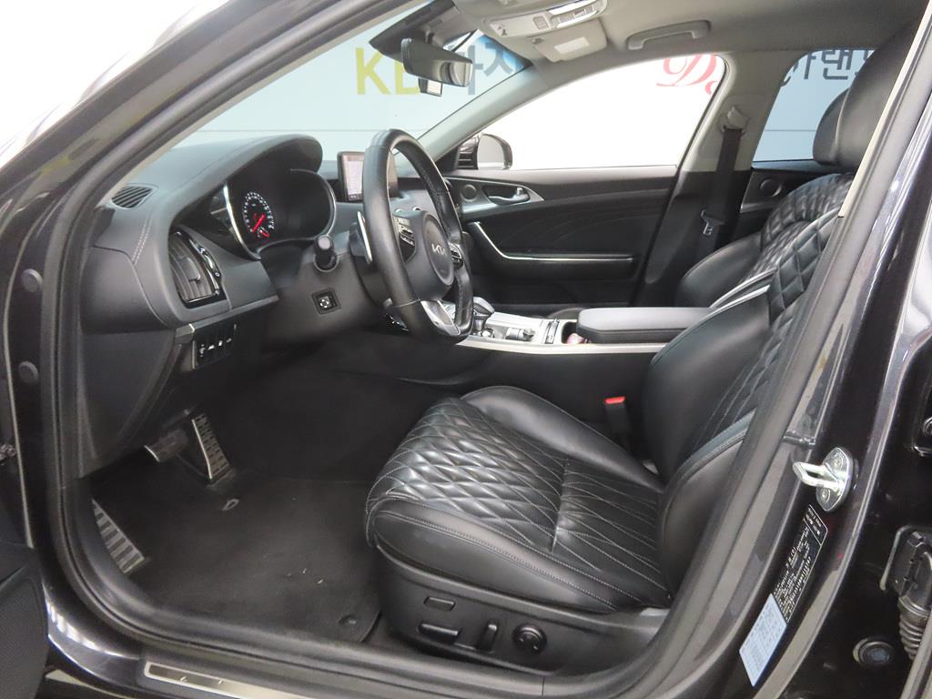 KIA Stinger - Vista 7