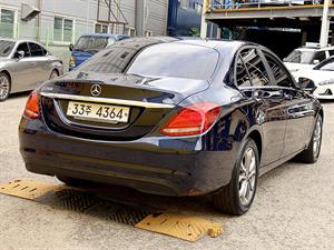 Mercedes Benz C Class - Vista 8