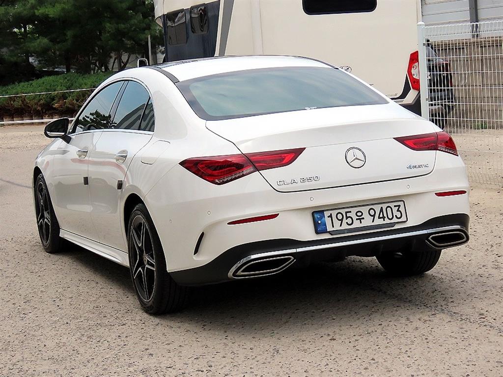 Mercedes Benz CLA Class - Vista 3