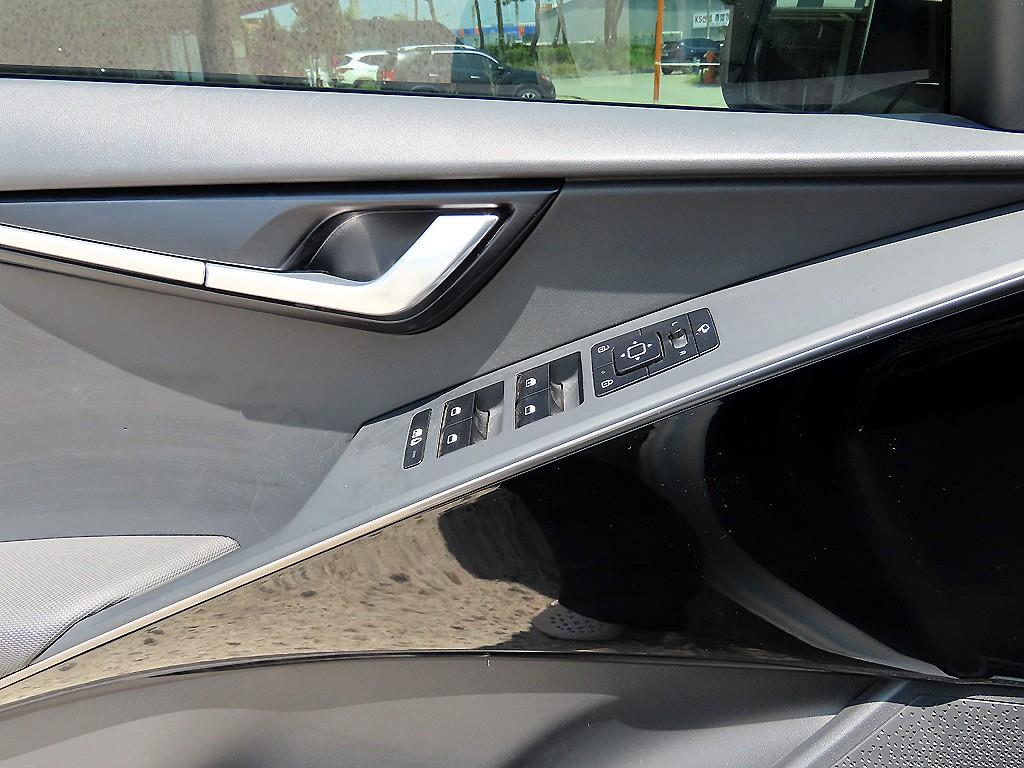 KIA Niro - Vista 12