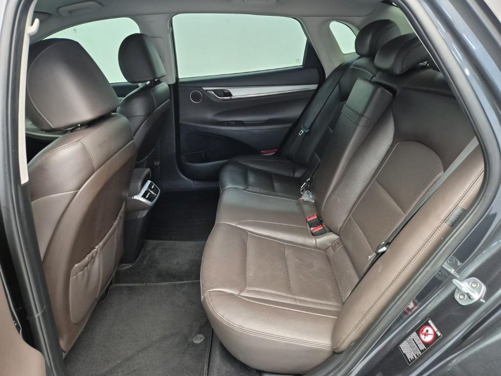 HYUNDAI Grandeur - Vista 12