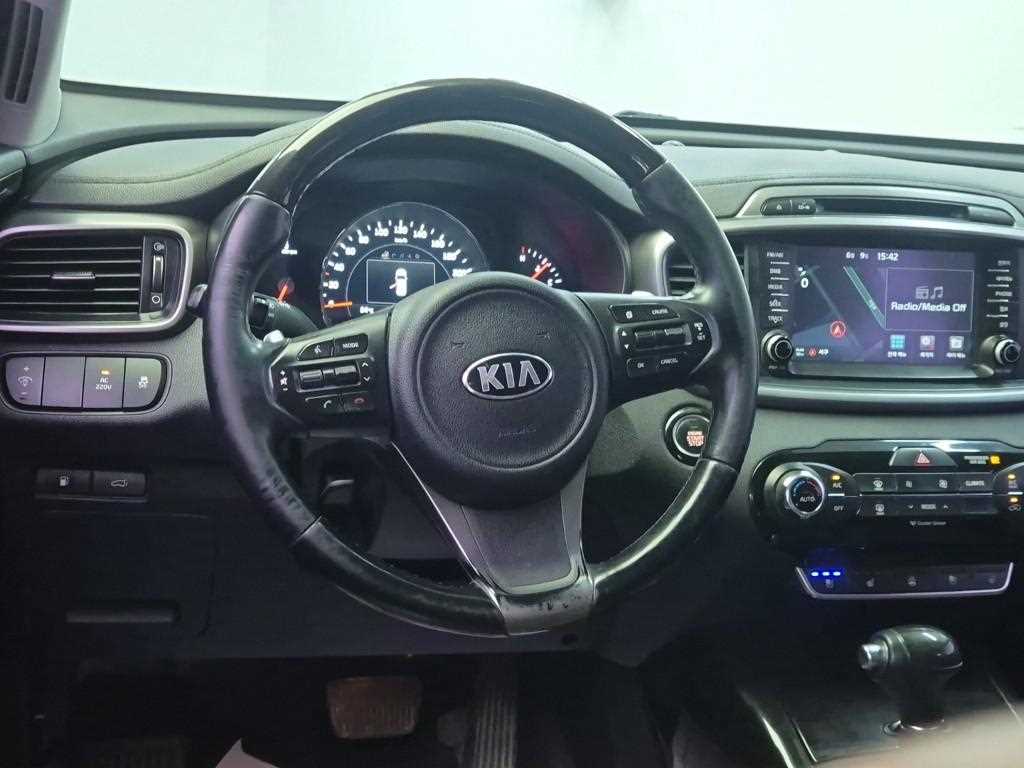 KIA Sorento - Vista 9